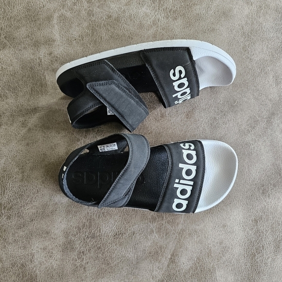 Adidas Adilette Sandal - Picture 3 of 7
